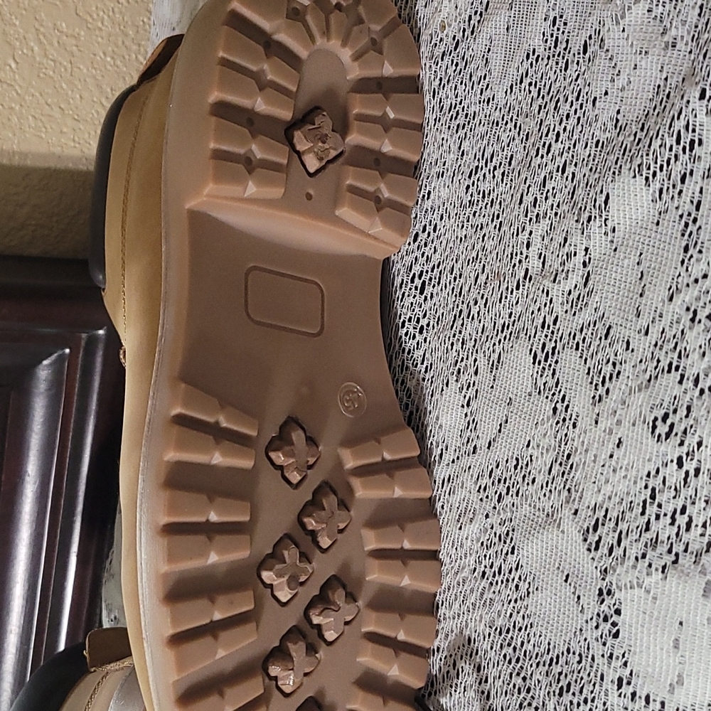 Work boots - Picture 3 of 4